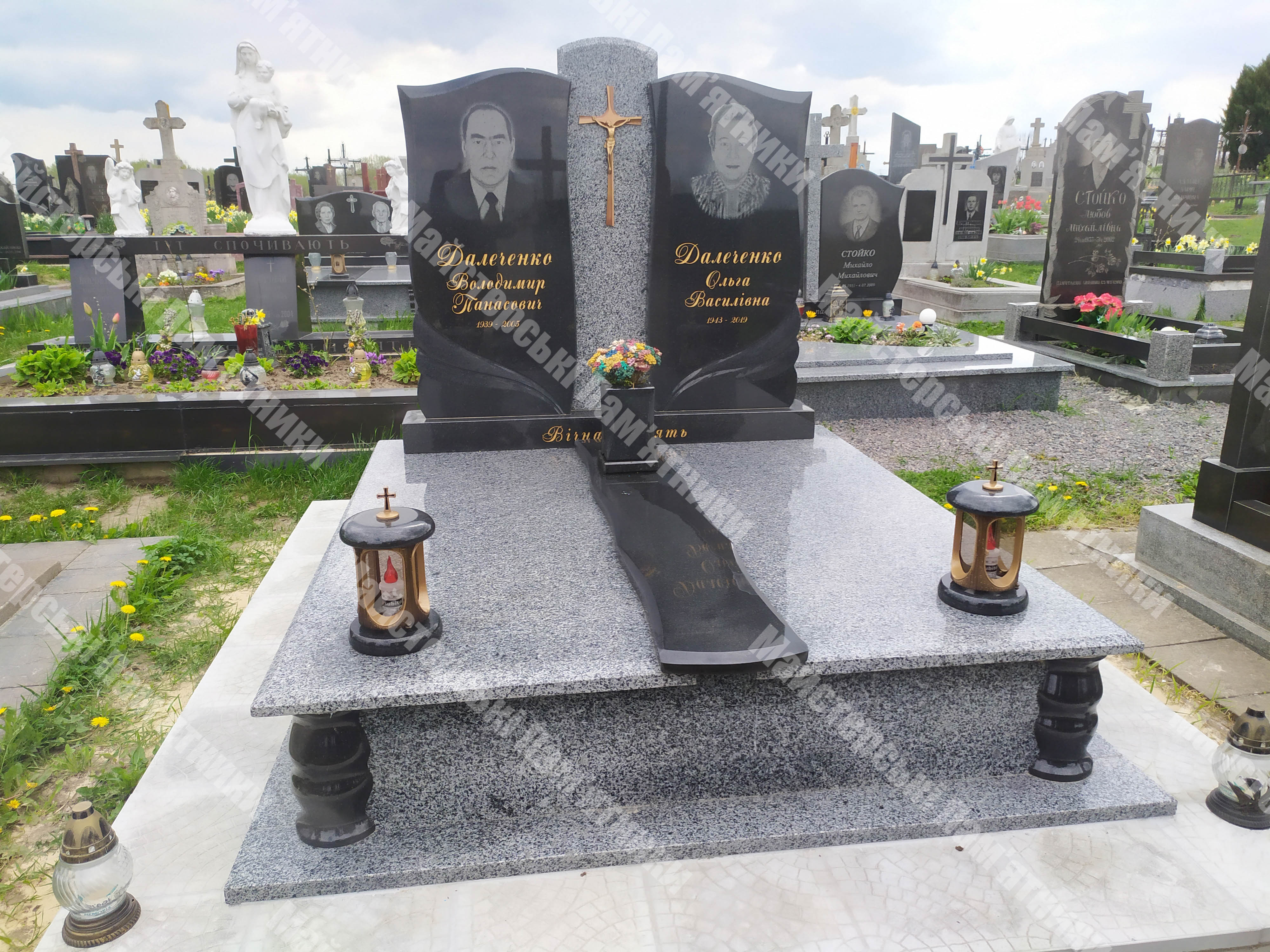 покостовський подвійний пам'ятник